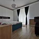 Apartament Kira
