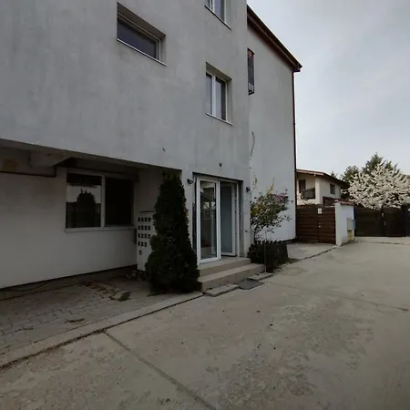 Apartment Kira Bucharest