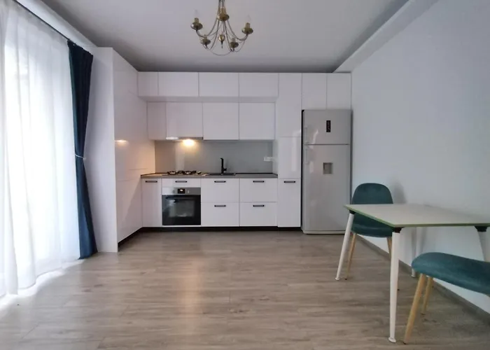 Kira Apartment *