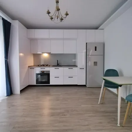 Kira Apartment *